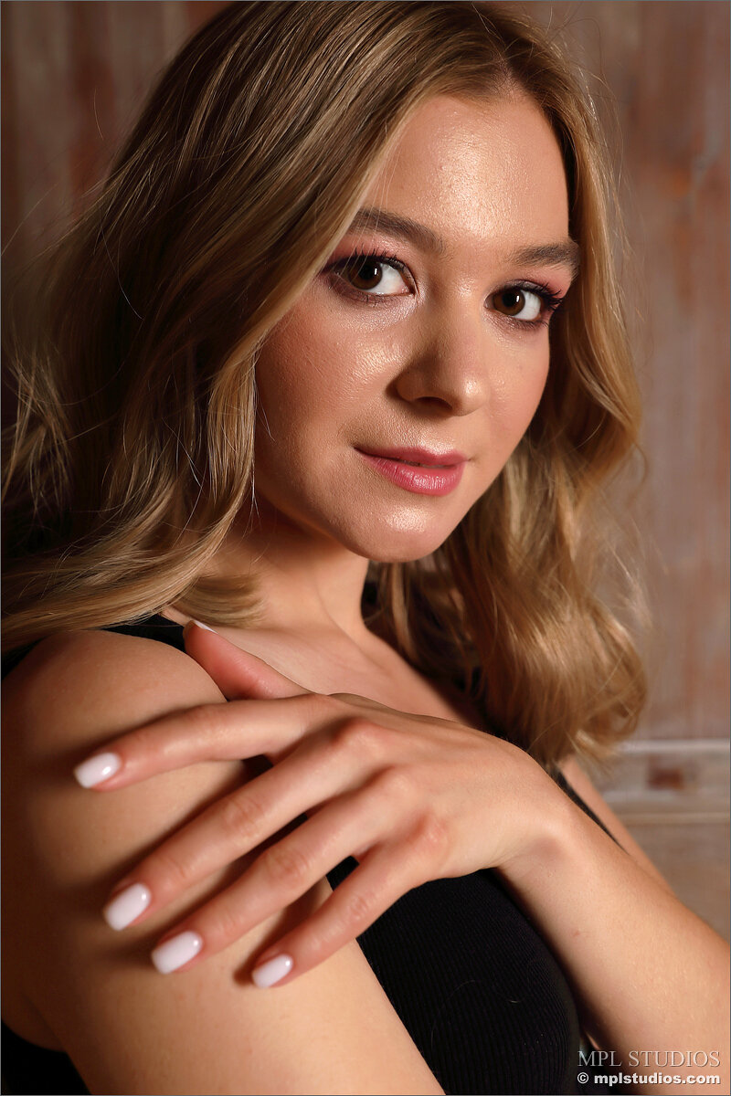 Людмила, 22